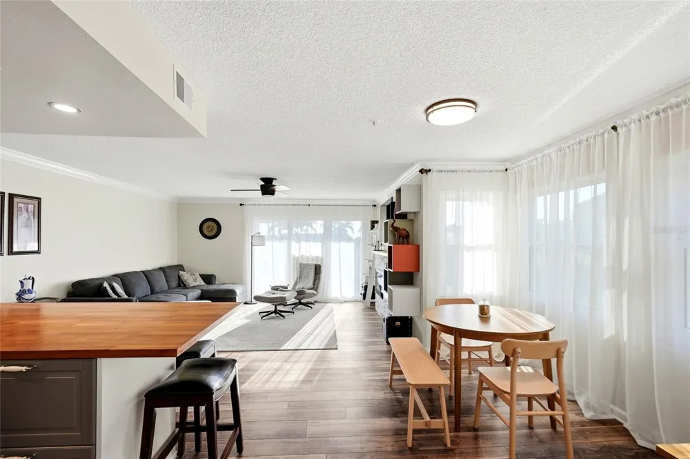 2400 FEATHER SOUND DRIVE #1428 Clearwater, FL 33762