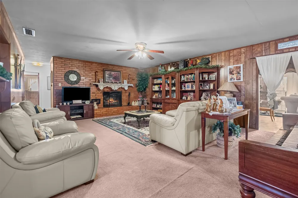 703 Amy Street Canton, TX 75103