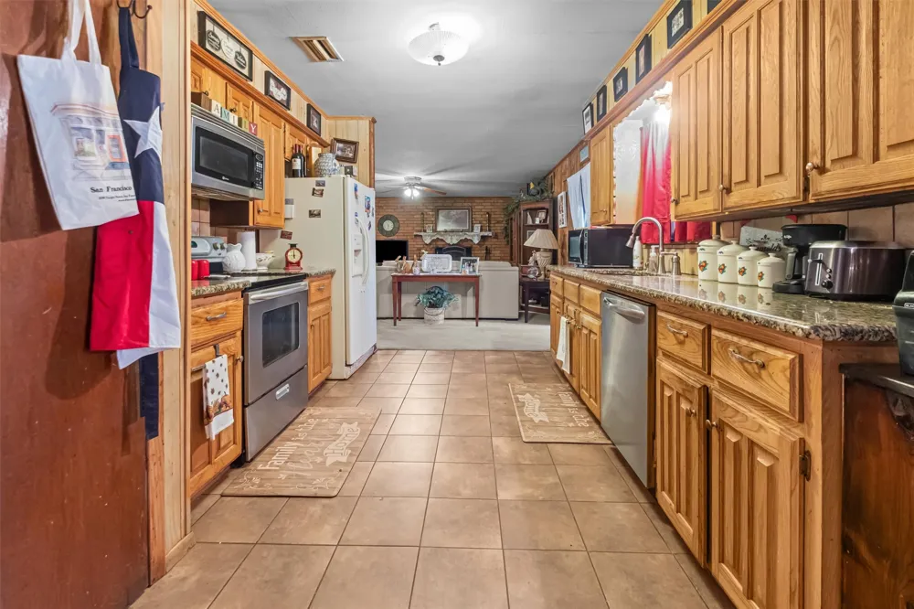 703 Amy Street Canton, TX 75103