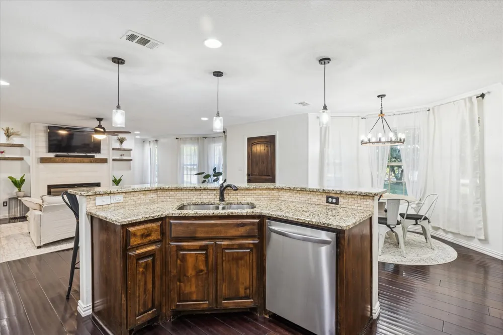 3390 Zion Hill Road Weatherford, TX 76088