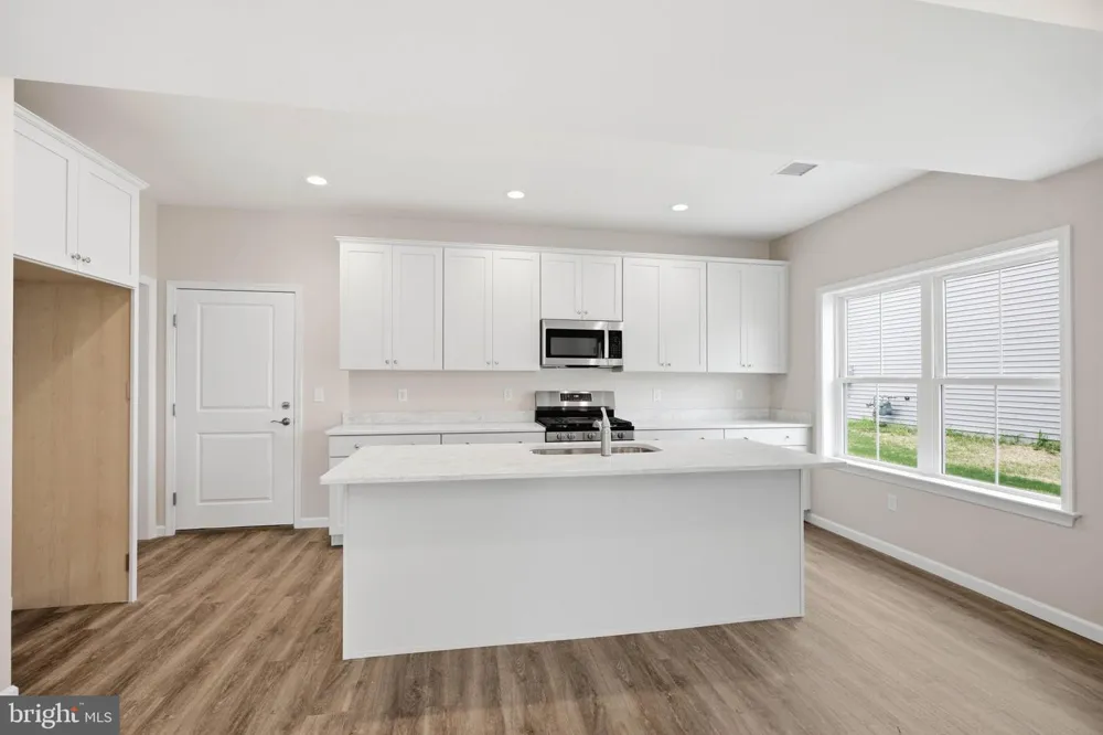 26 WATER LEAF ROAD Lancaster, PA 17603