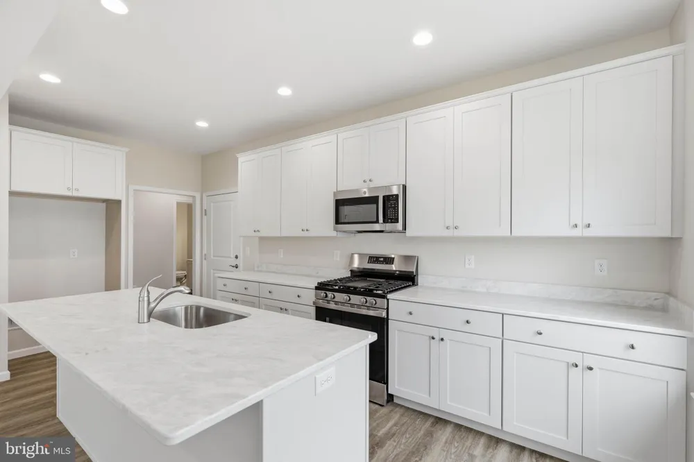 26 WATER LEAF ROAD Lancaster, PA 17603