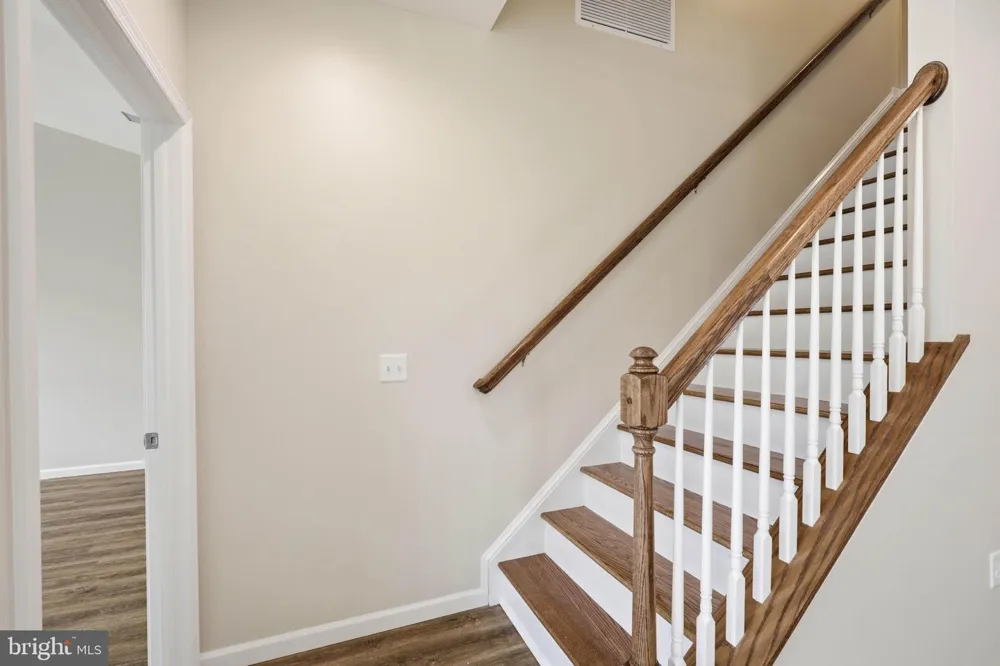 26 WATER LEAF ROAD Lancaster, PA 17603
