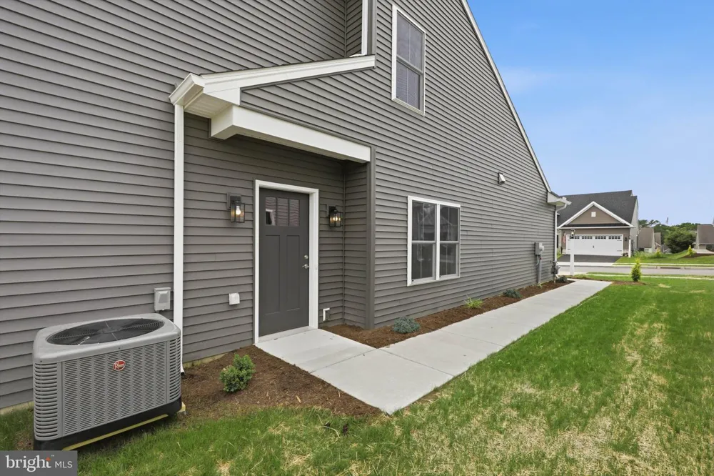 26 WATER LEAF ROAD Lancaster, PA 17603