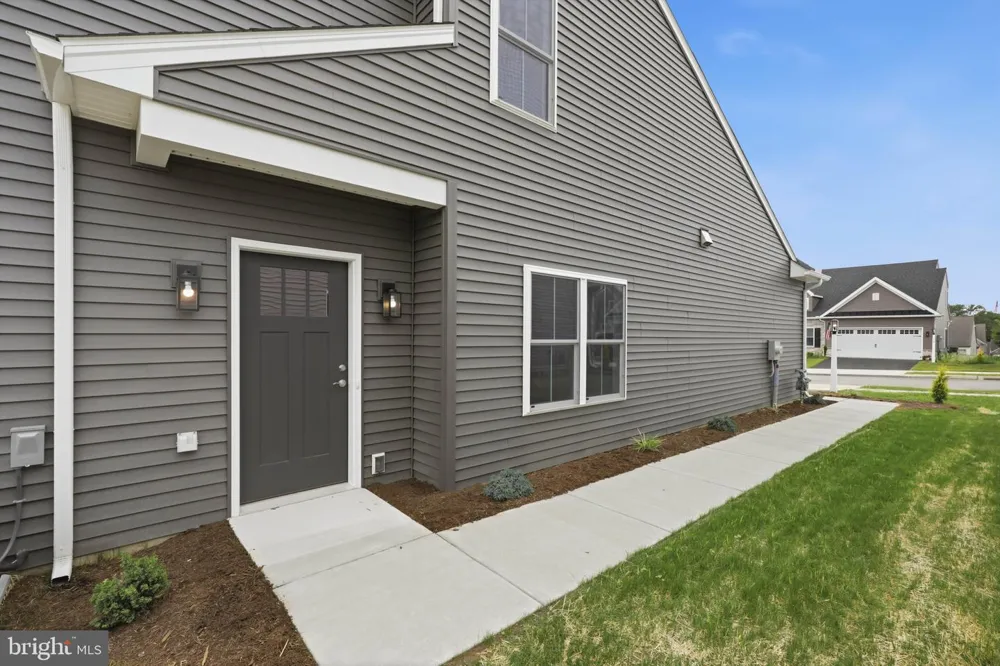 26 WATER LEAF ROAD Lancaster, PA 17603