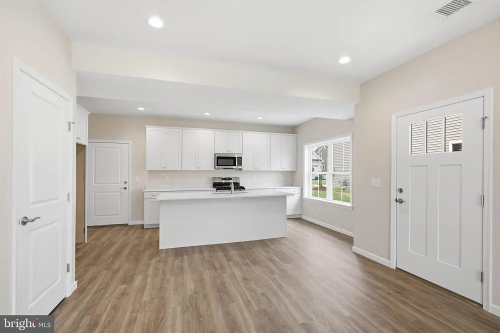 26 WATER LEAF ROAD Lancaster, PA 17603