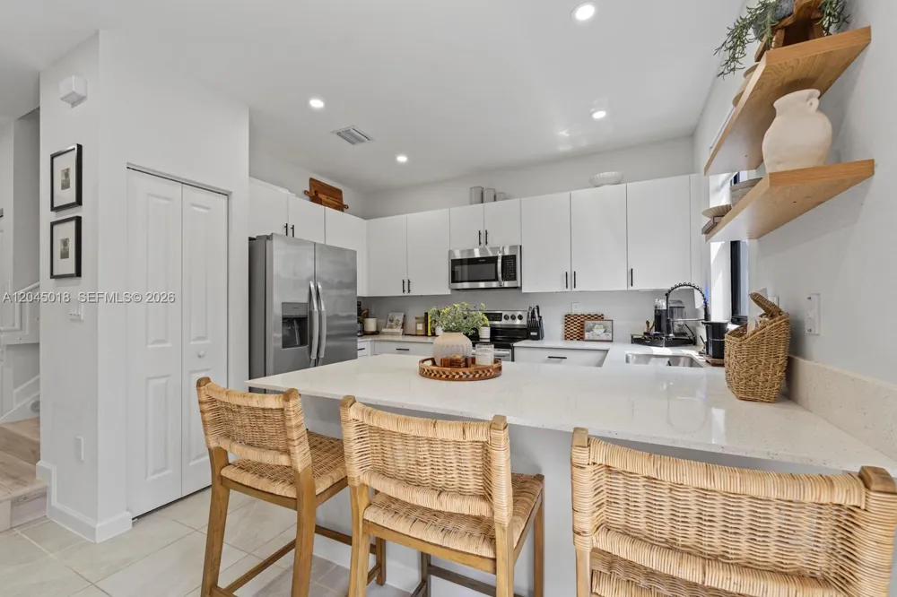 22961 SW 99th Ave Cutler Bay, FL 33190