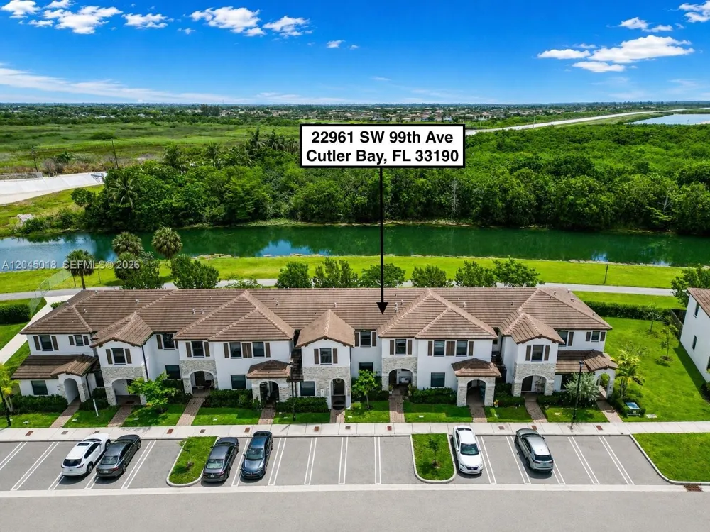 22961 SW 99th Ave Cutler Bay, FL 33190