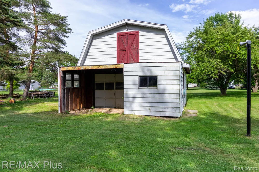 3350 Belsay Road E Genesee Charter Township, MI 48506