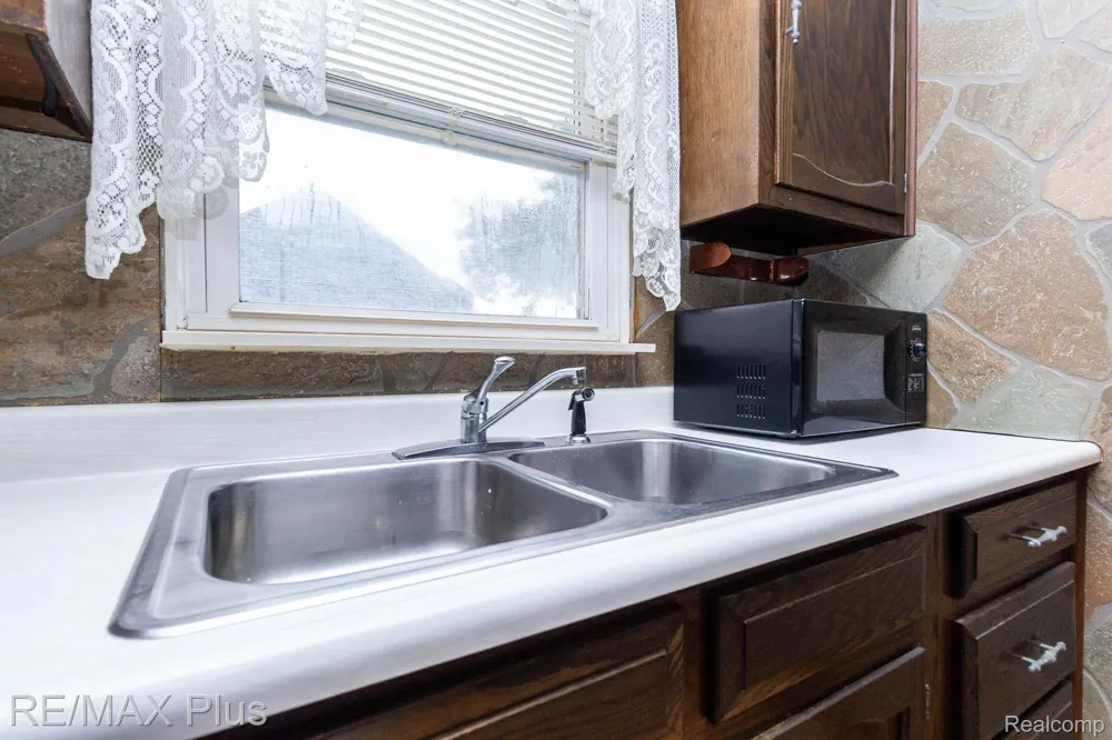 3350 Belsay Road E Genesee Charter Township, MI 48506