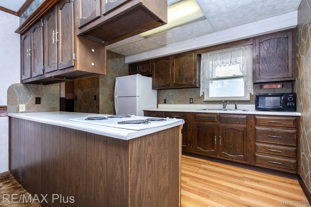 3350 Belsay Road E Genesee Charter Township, MI 48506