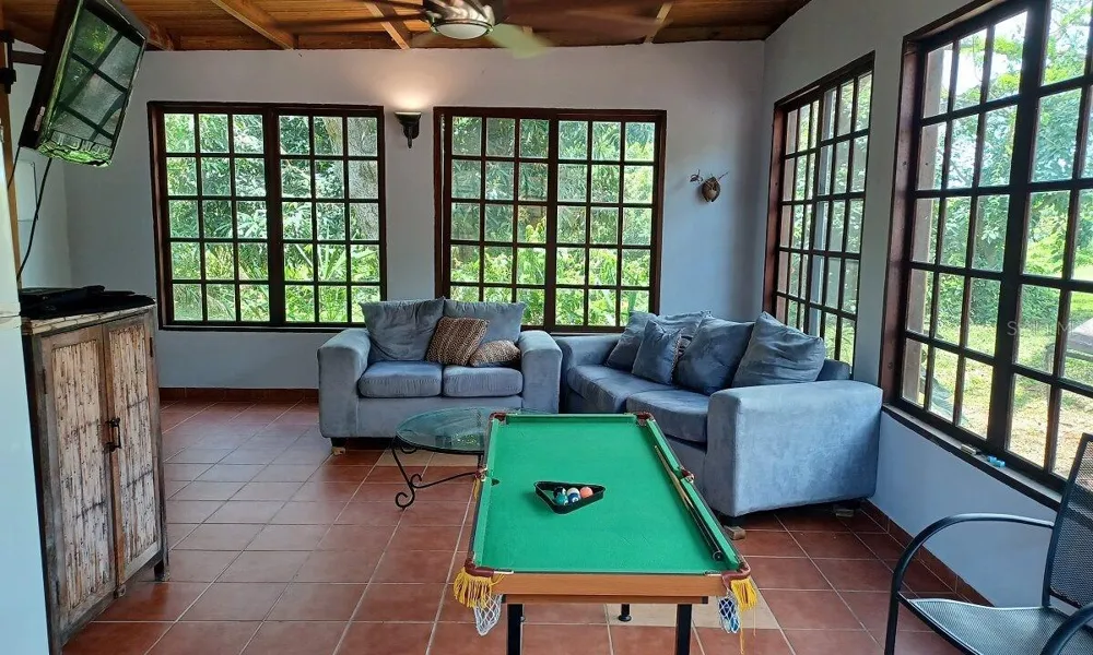 12 Carr 993 DESTINO Vieques, PR 00765