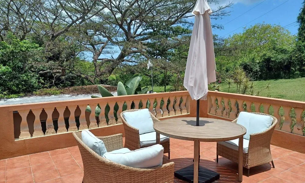 12 Carr 993 DESTINO Vieques, PR 00765