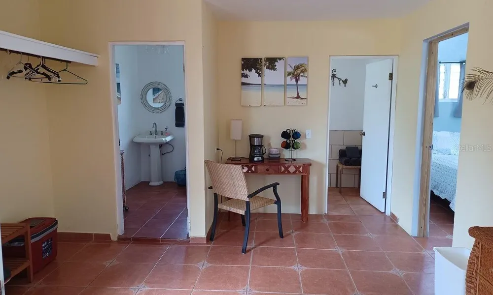 12 Carr 993 DESTINO Vieques, PR 00765