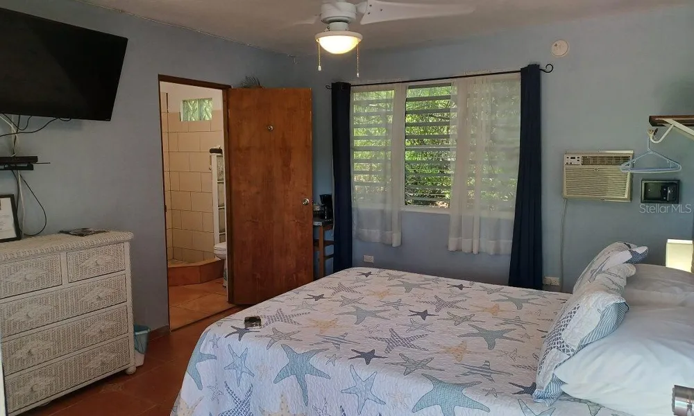 12 Carr 993 DESTINO Vieques, PR 00765
