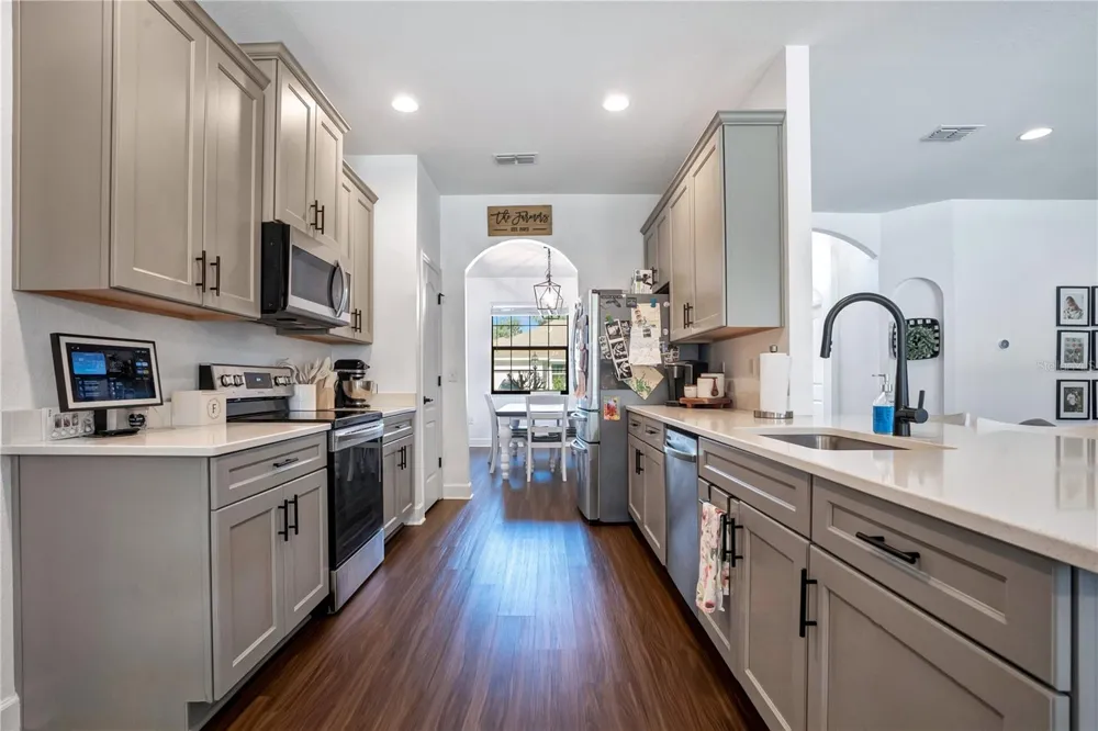 525 GANDHI DRIVE Lakeland, FL 33813