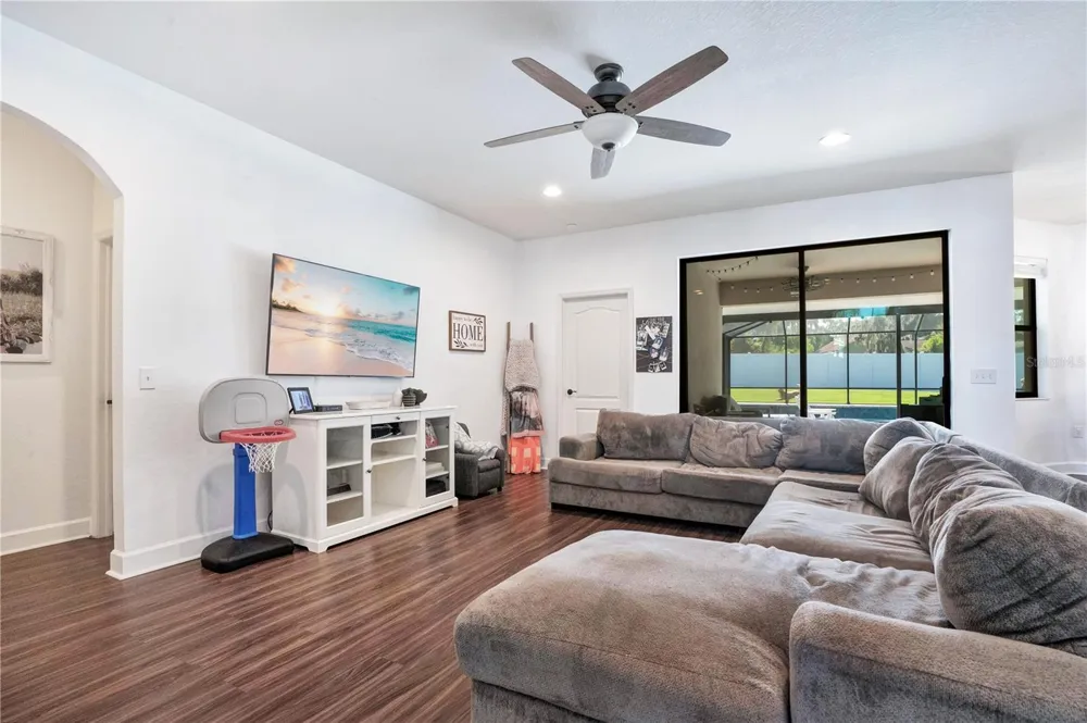 525 GANDHI DRIVE Lakeland, FL 33813