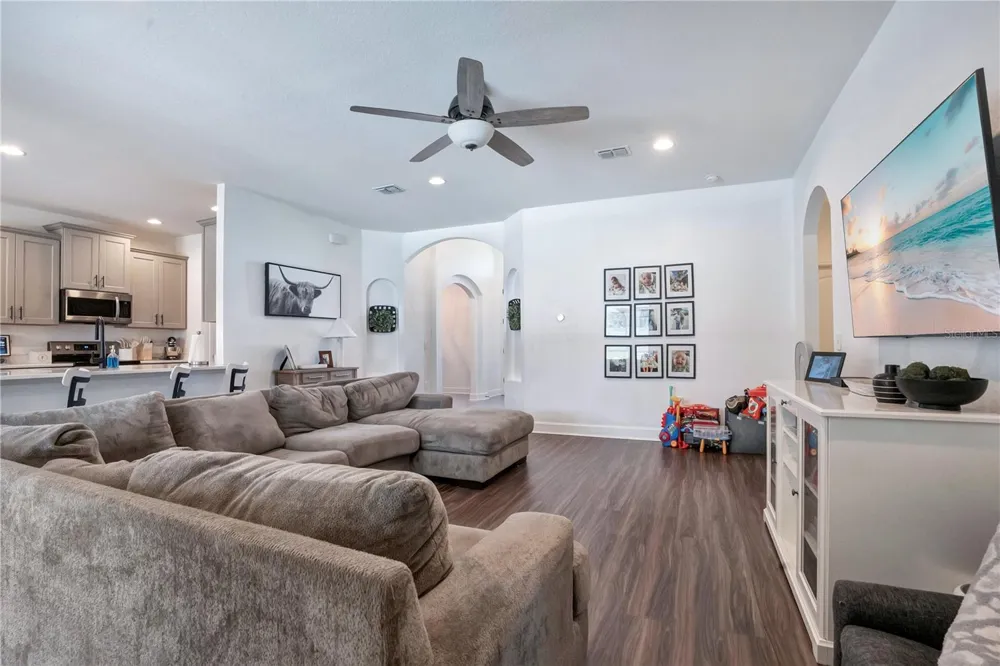 525 GANDHI DRIVE Lakeland, FL 33813