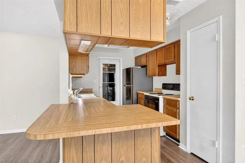 11103 Bellerive Drive Houston, TX 77072