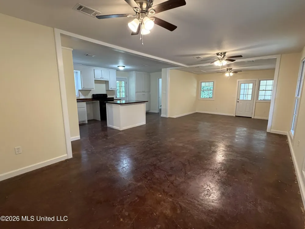2159 Sunny Lane Road Benton, MS 39039