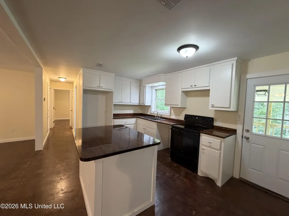 2159 Sunny Lane Road Benton, MS 39039