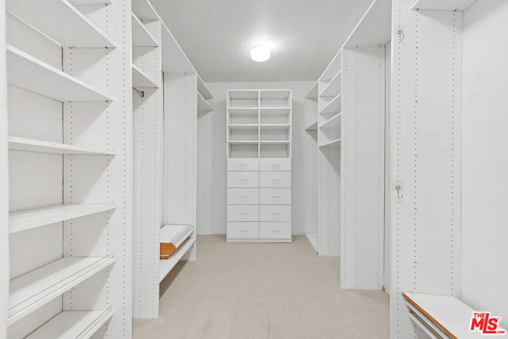 7047 Vista Del Mar Lane Playa del Rey, CA 90293