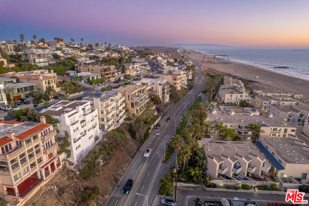 7047 Vista Del Mar Lane Playa del Rey, CA 90293