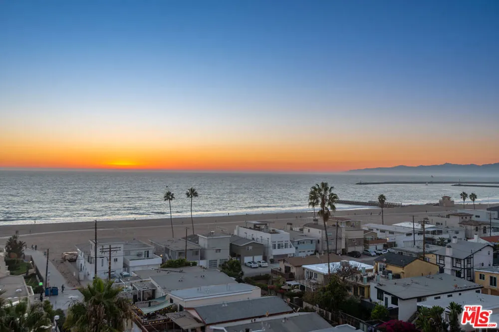 7047 Vista Del Mar Lane Playa del Rey, CA 90293