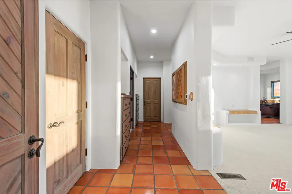7047 Vista Del Mar Lane Playa del Rey, CA 90293