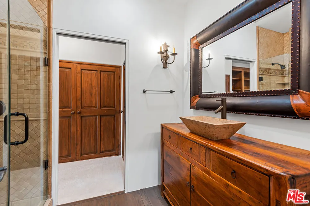 7047 Vista Del Mar Lane Playa del Rey, CA 90293