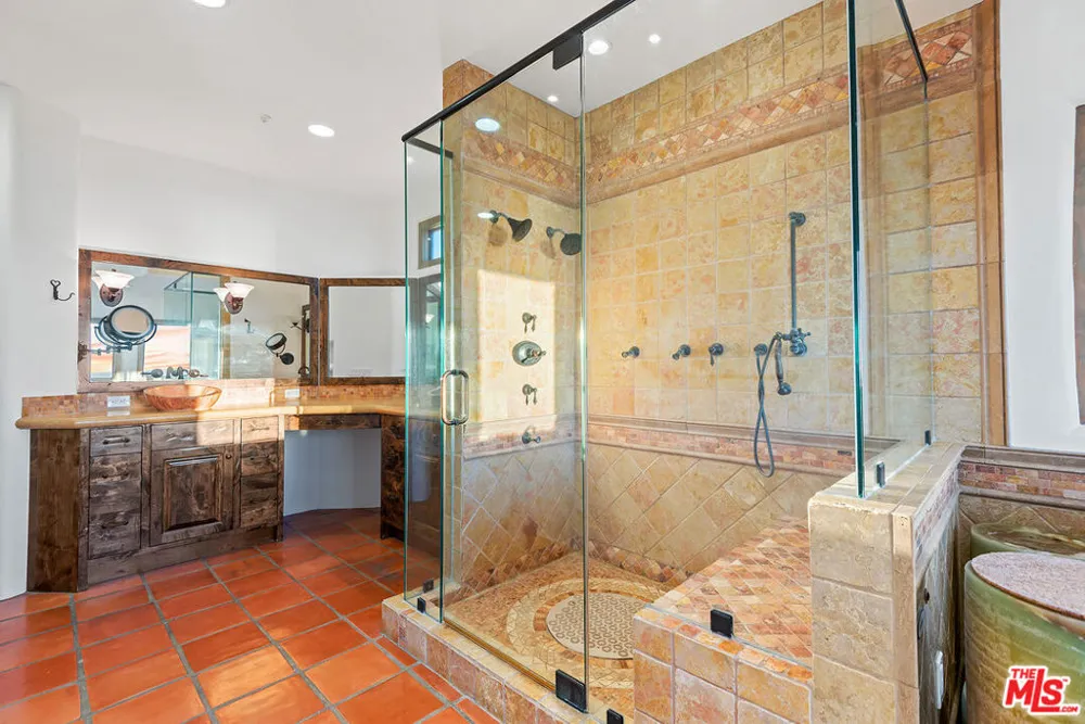 7047 Vista Del Mar Lane Playa del Rey, CA 90293