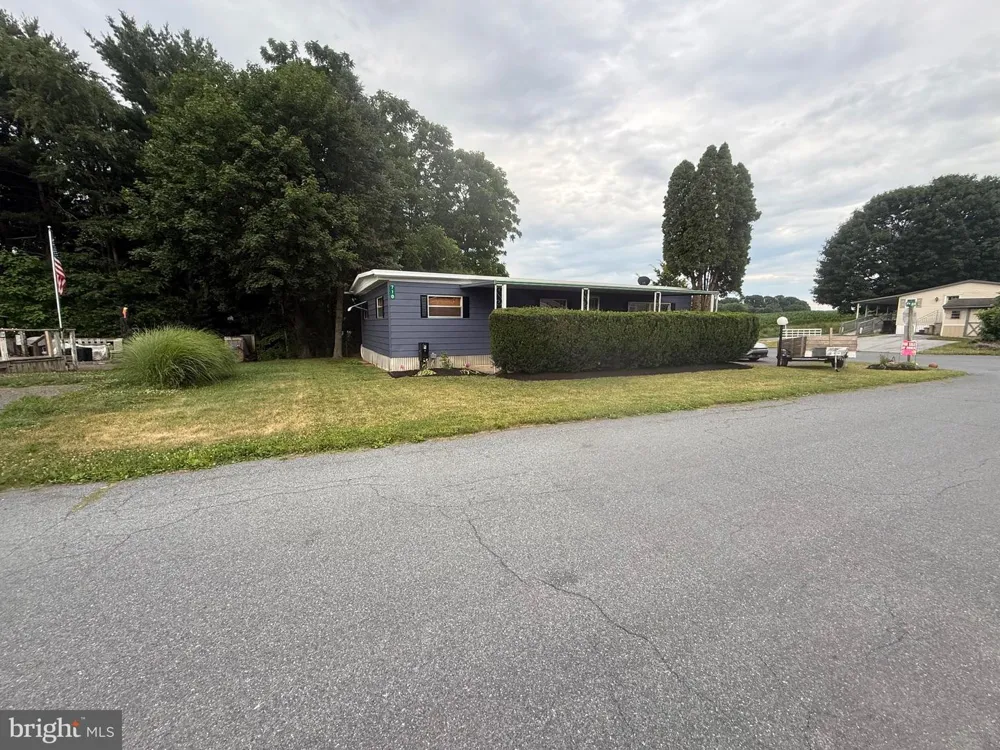718 PALM CITY PARK Annville, PA 17003