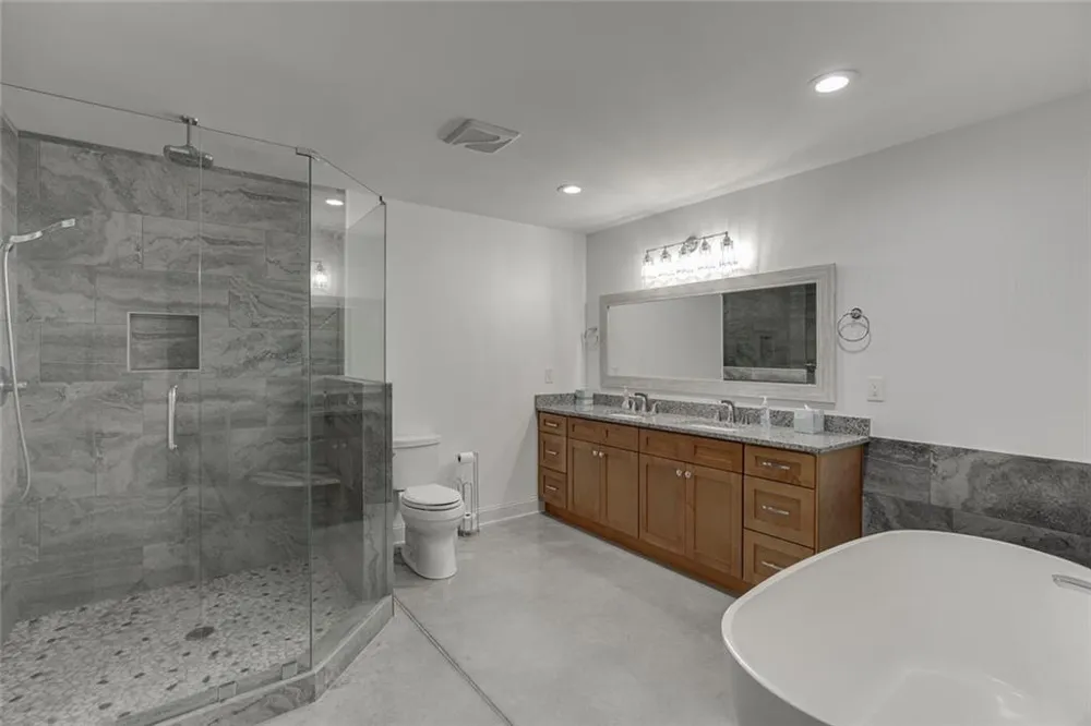 563 Martin Road Talmo, GA 30575