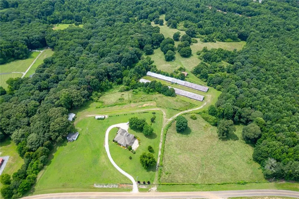 563 Martin Road Talmo, GA 30575