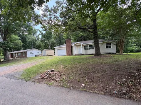 938 Raygan Drive