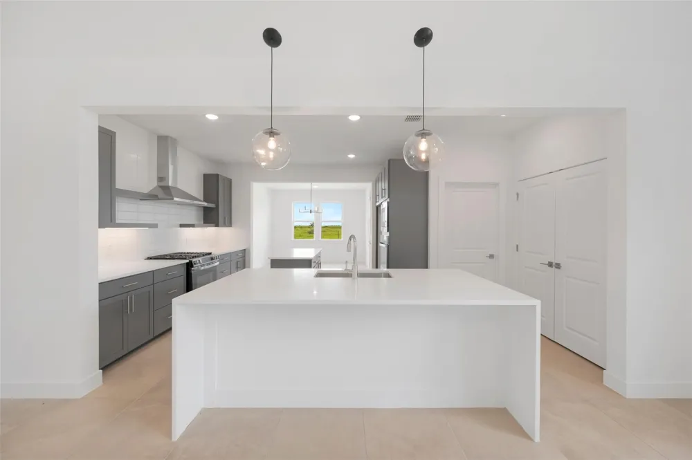 221 Dunovant Drive Sealy, TX 77474