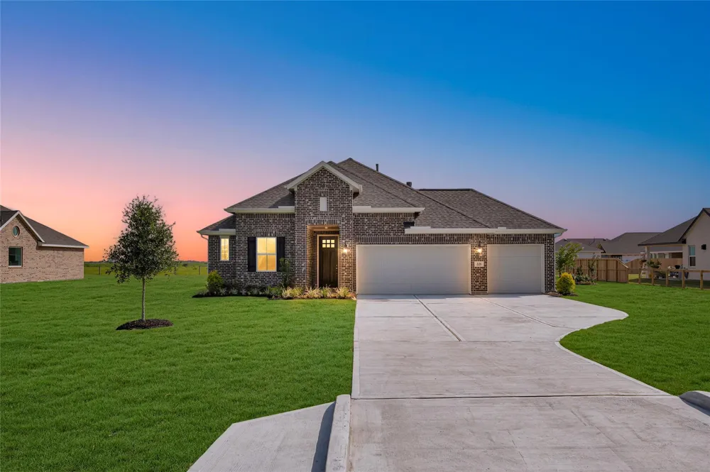 221 Dunovant Drive Sealy, TX 77474