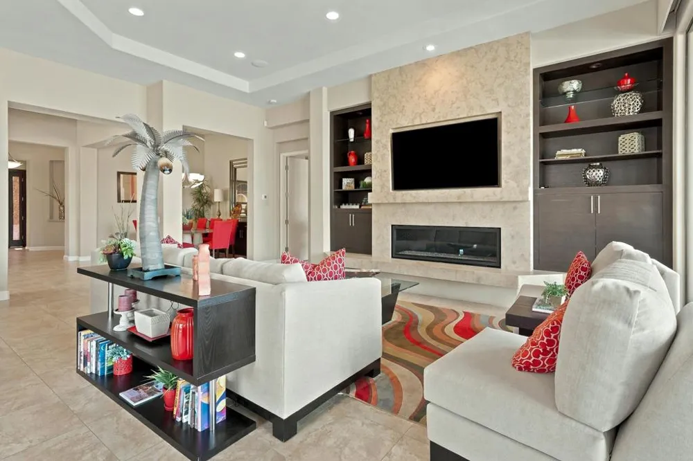 33 ViA Las Flores Rancho Mirage, CA 92270