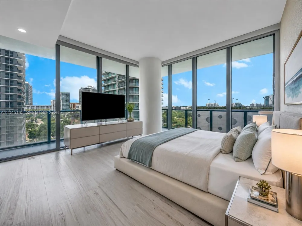 480 NE 31st St #907 Miami, FL 33137