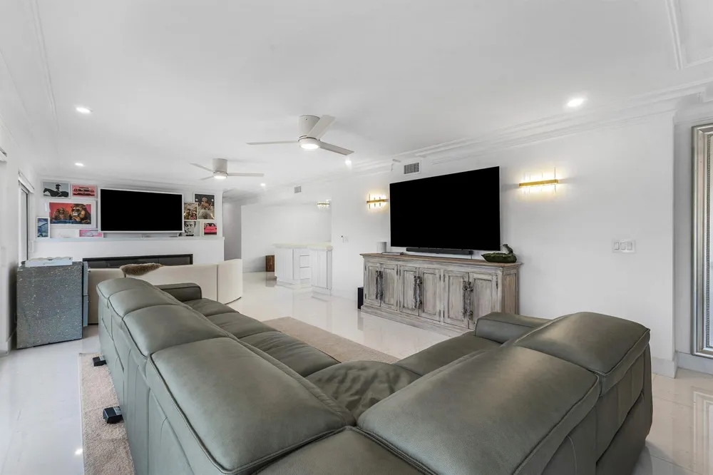 3500 S Ocean Boulevard #502 South Palm Beach, FL 33480