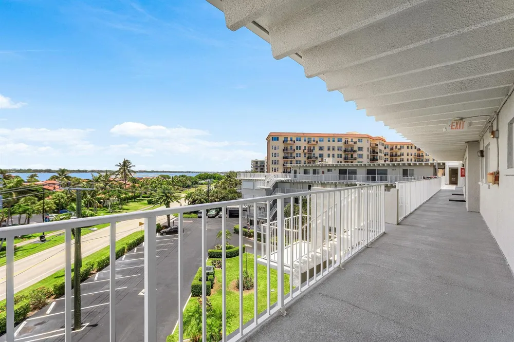 3500 S Ocean Boulevard #502 South Palm Beach, FL 33480