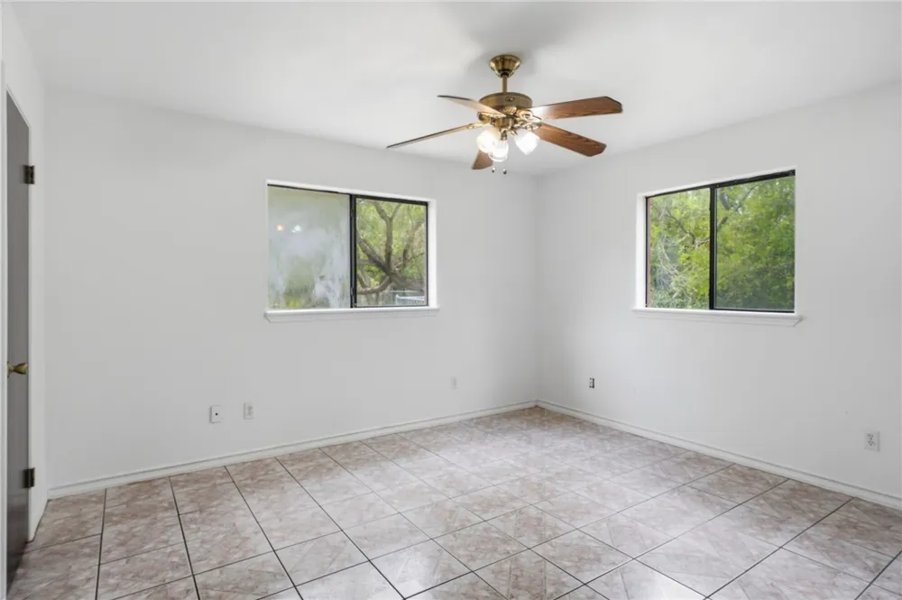 4278 County Road 2289 Odem, TX 78370