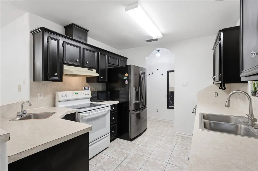 4278 County Road 2289 Odem, TX 78370