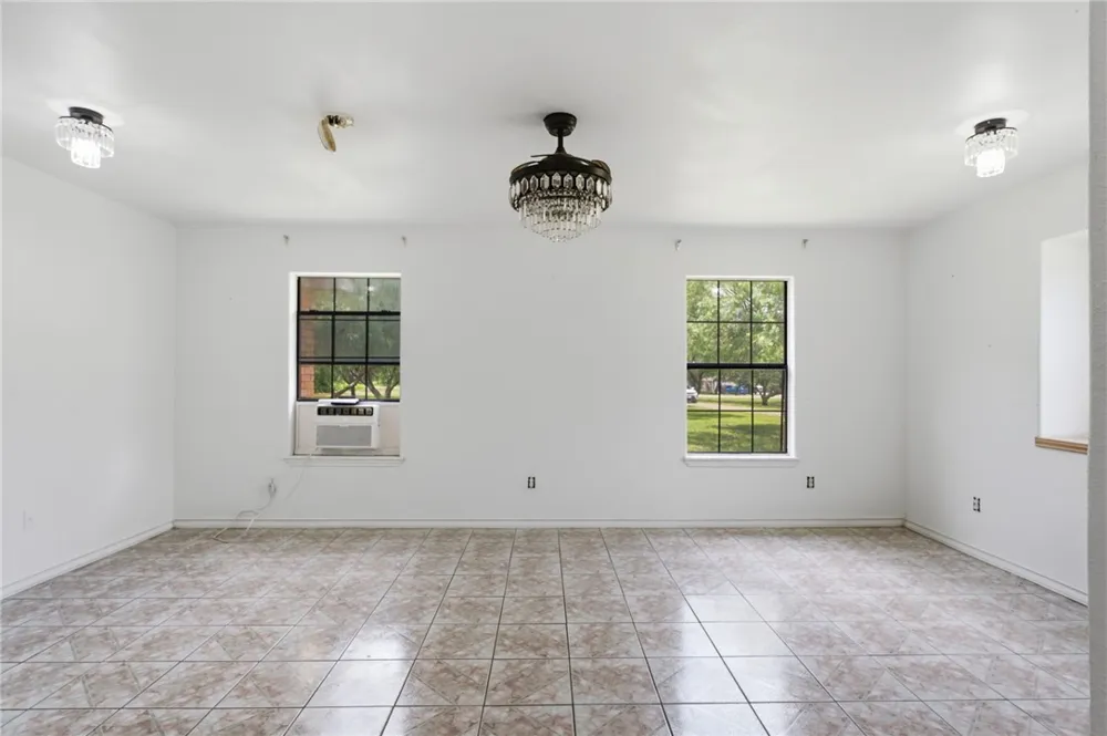 4278 County Road 2289 Odem, TX 78370