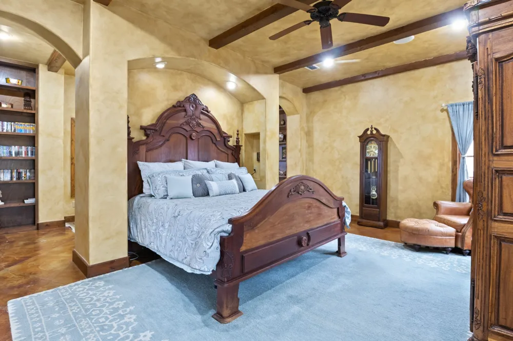 660 County Road 1334 Pittsburg, TX 75686