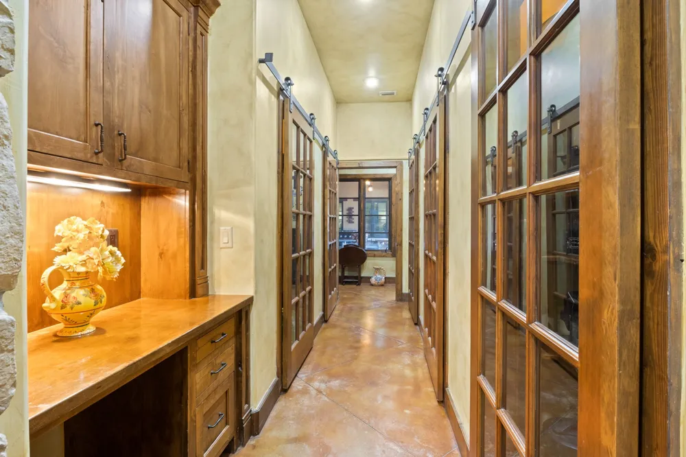 660 County Road 1334 Pittsburg, TX 75686