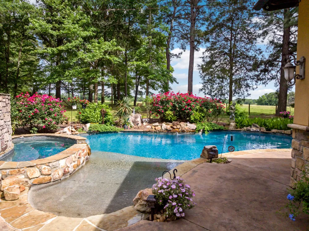 660 County Road 1334 Pittsburg, TX 75686