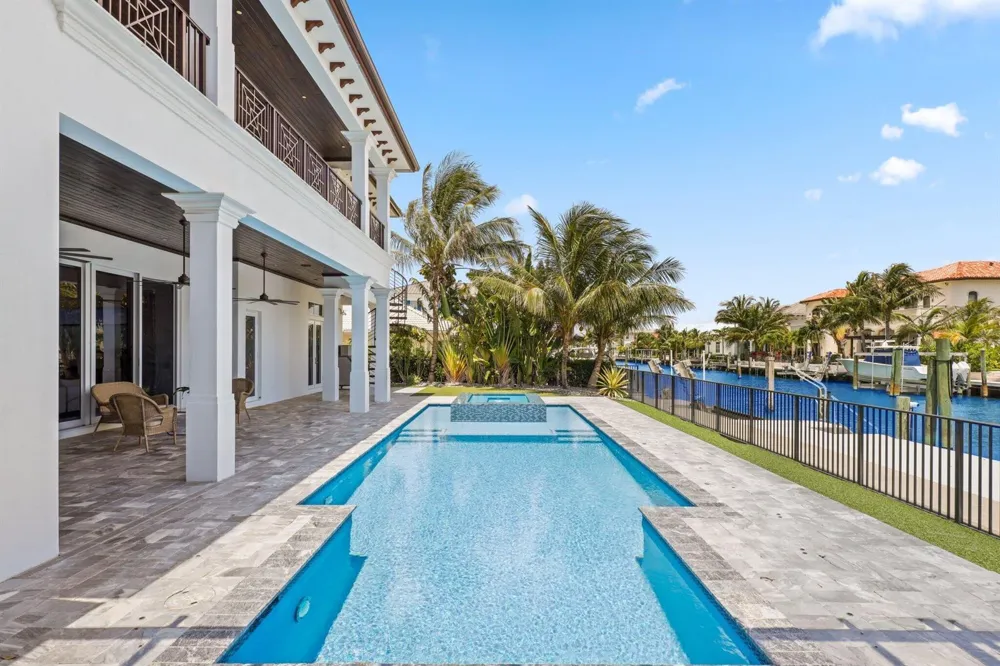1200 Bimini Lane Riviera Beach, FL 33404