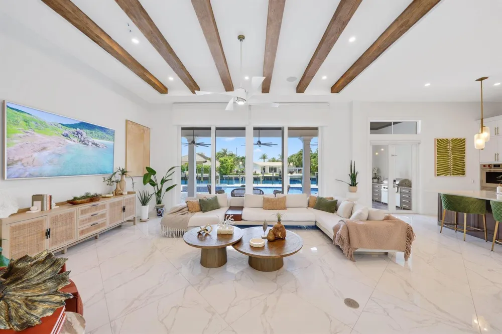 1200 Bimini Lane Riviera Beach, FL 33404