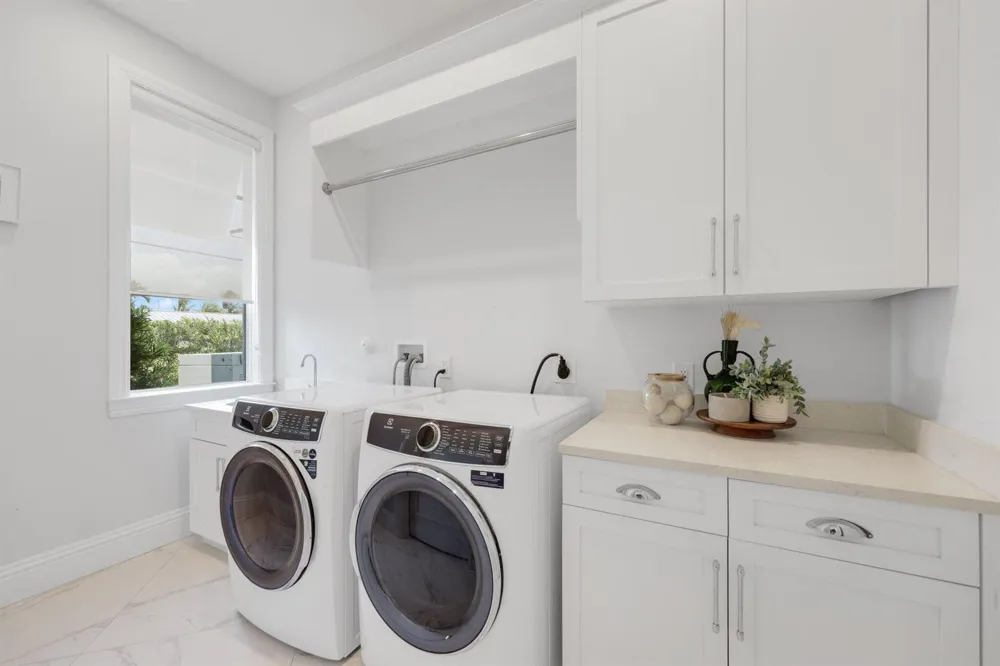1200 Bimini Lane Riviera Beach, FL 33404